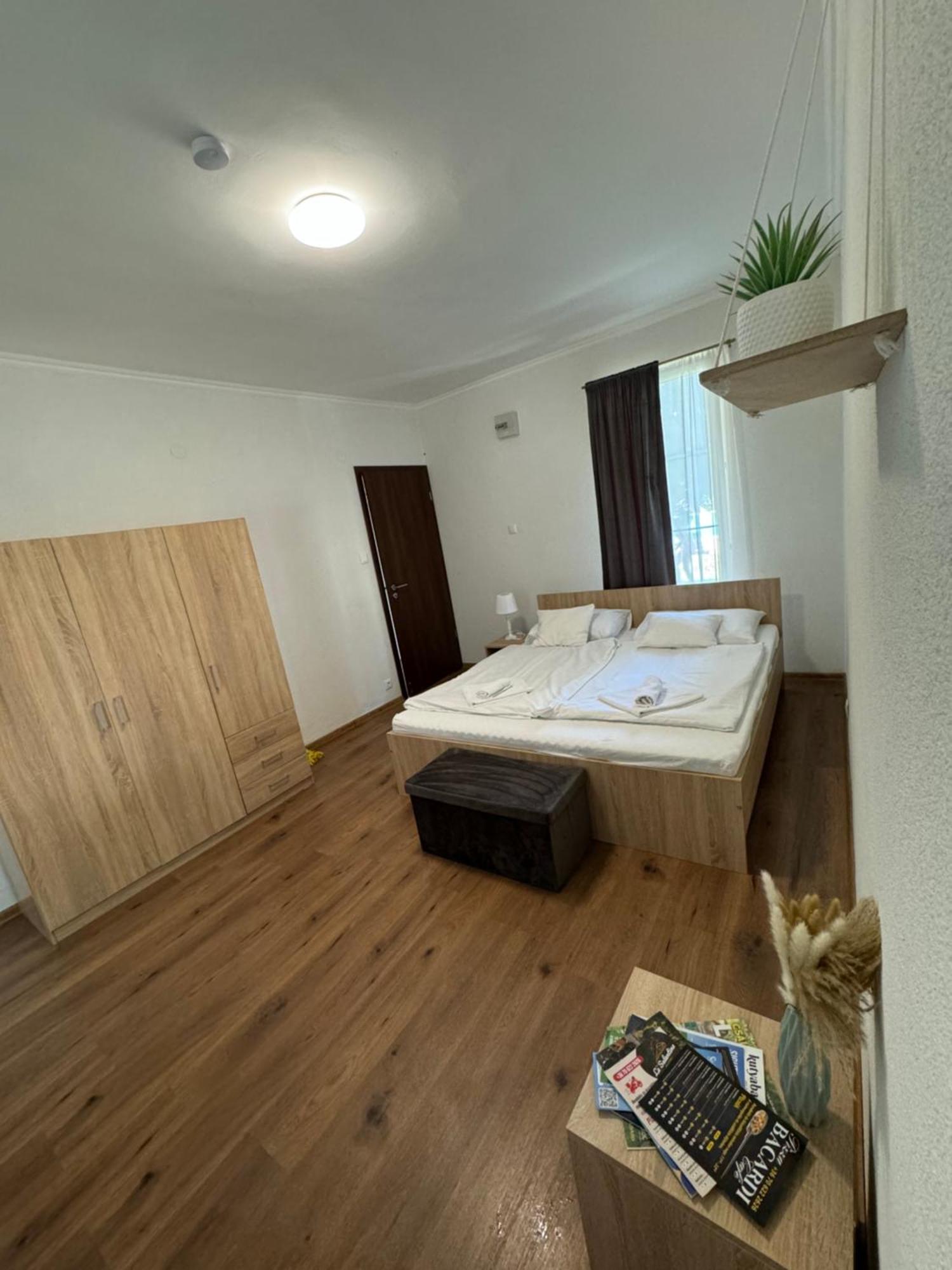 Bláthy Apartman Siófok Exterior foto